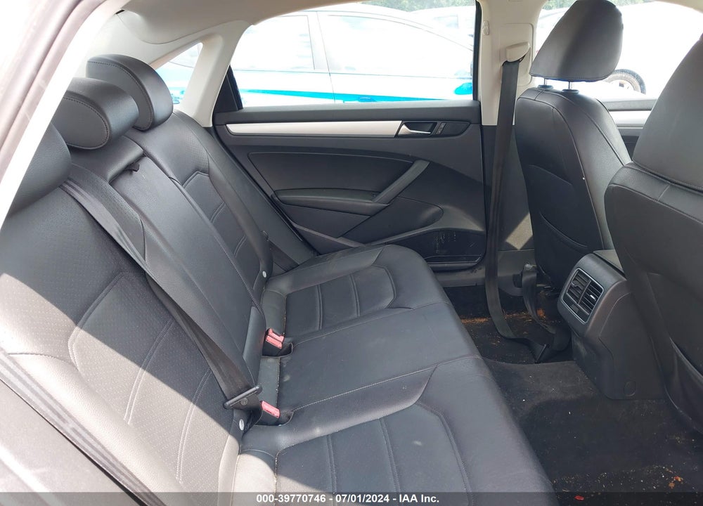 2013 VOLKSWAGEN PASSAT 2.5L SE VIN: 1VWBP7A35DC055051