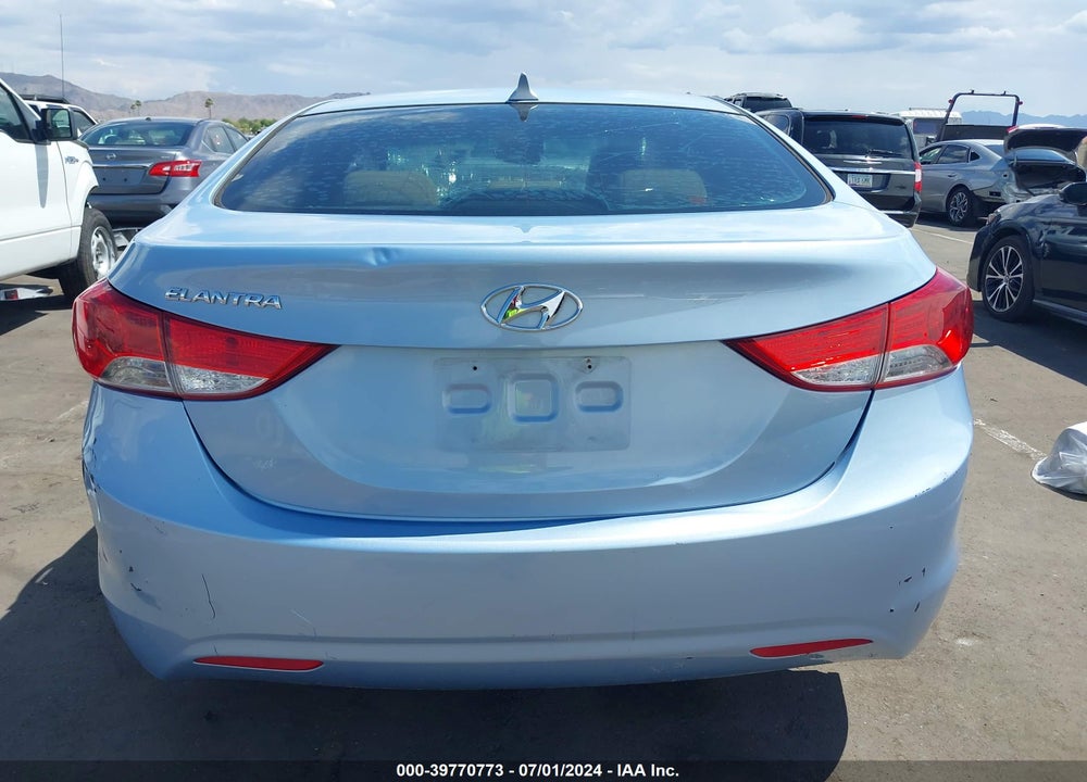 2013 HYUNDAI ELANTRA GLS VIN: KMHDH4AE1DU766695