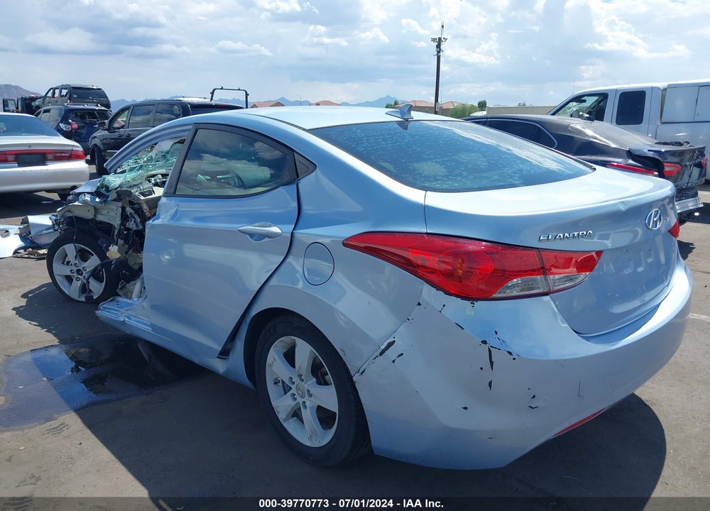 2013 HYUNDAI ELANTRA GLS VIN: KMHDH4AE1DU766695