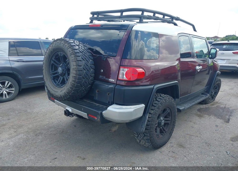 2007 TOYOTA FJ CRUISER VIN: JTEBU11F570032504