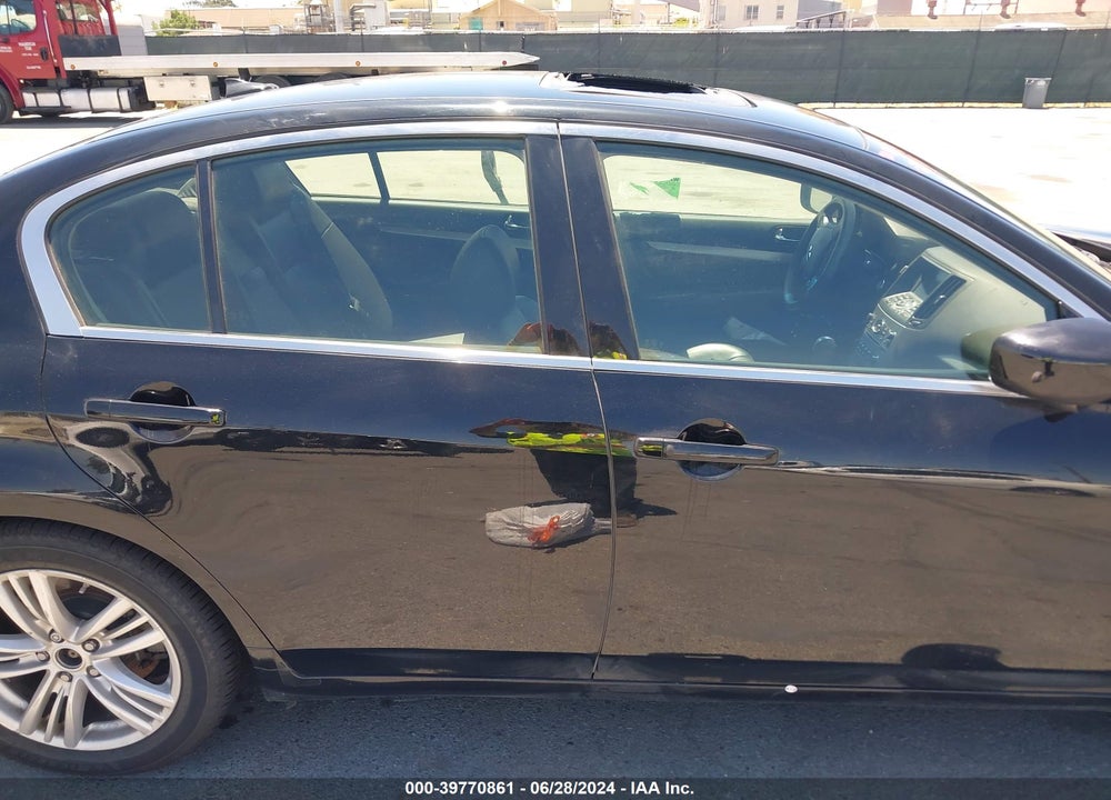 2015 INFINITI Q40 VIN: JN1CV6AP7FM502067
