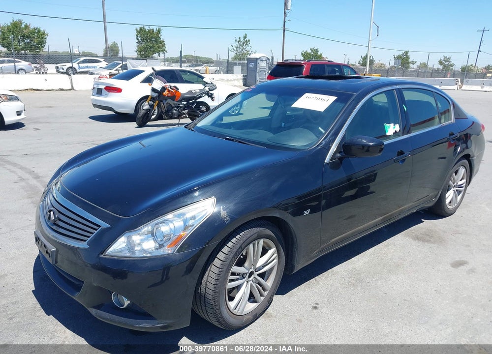 2015 INFINITI Q40 VIN: JN1CV6AP7FM502067