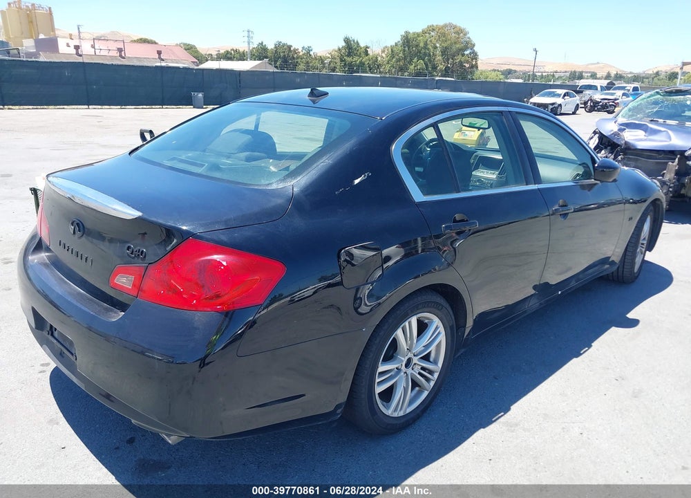 2015 INFINITI Q40 VIN: JN1CV6AP7FM502067
