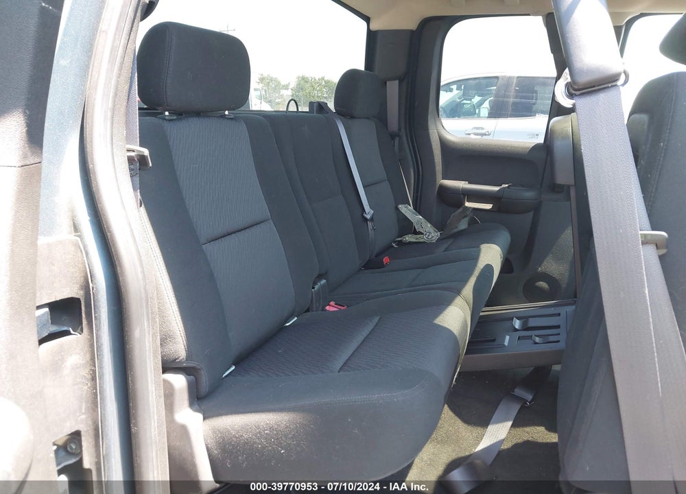 2011 CHEVROLET SILVERADO 1500 LT VIN: 1GCRKSE33BZ288787