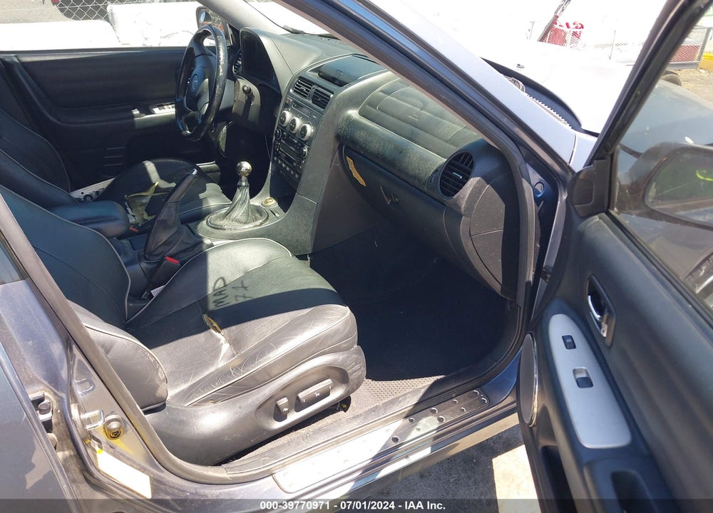 2004 LEXUS IS 300 BASE W/5-SPEED MANUAL VIN: JTHBD192640083347