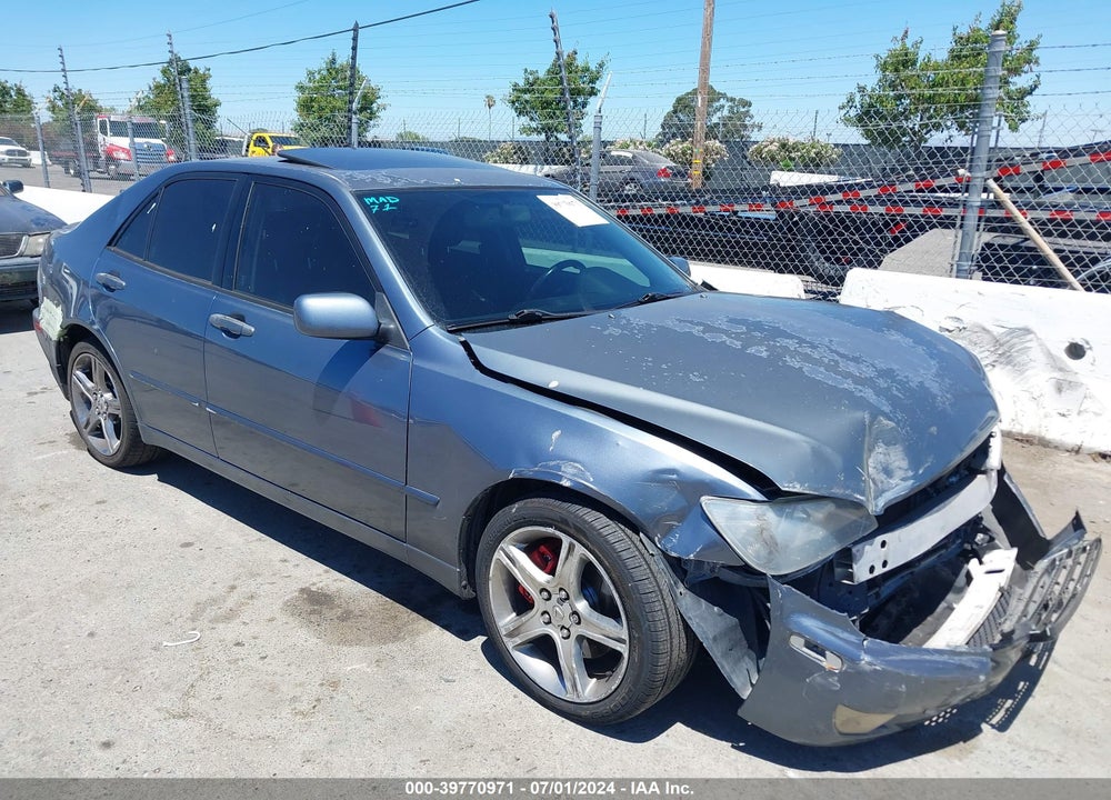 2004 LEXUS IS 300 BASE W/5-SPEED MANUAL VIN: JTHBD192640083347
