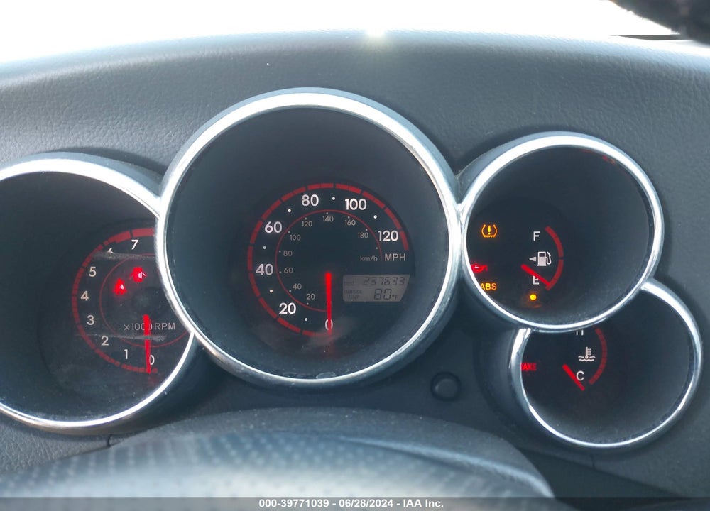 2008 PONTIAC VIBE VIN: 5Y2SL678X8Z413548