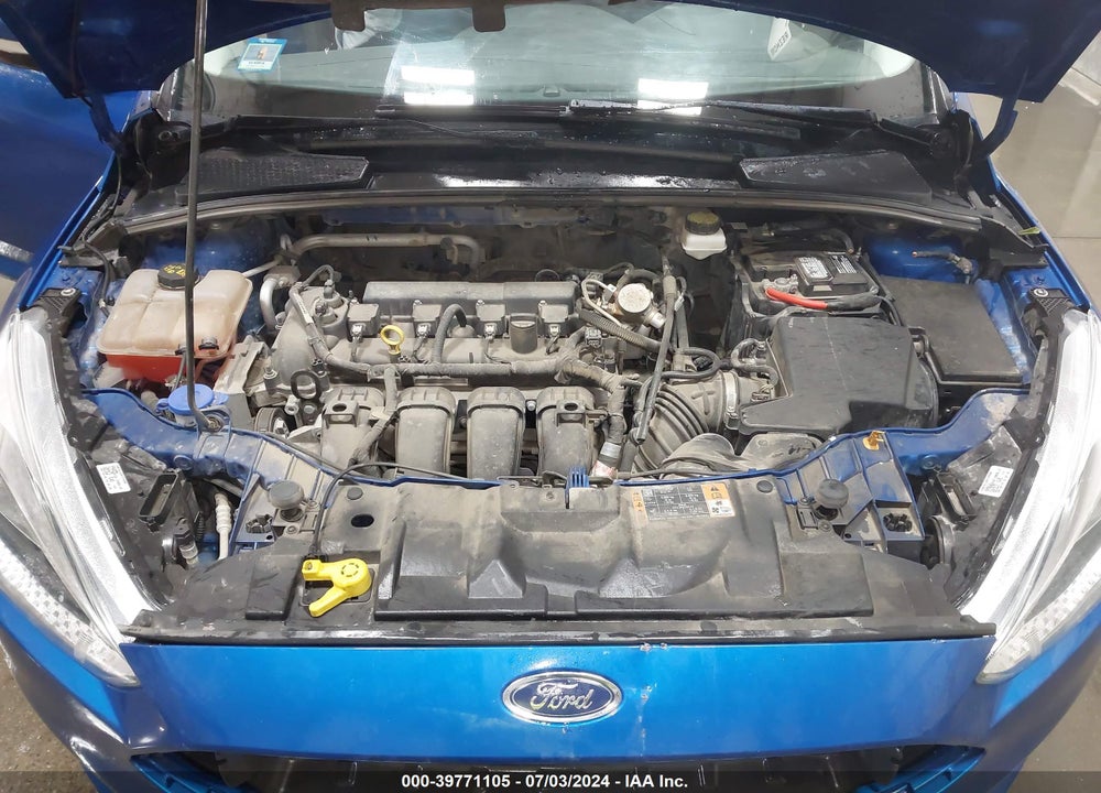 2018 FORD FOCUS SE VIN: 1FADP3F23JL323259