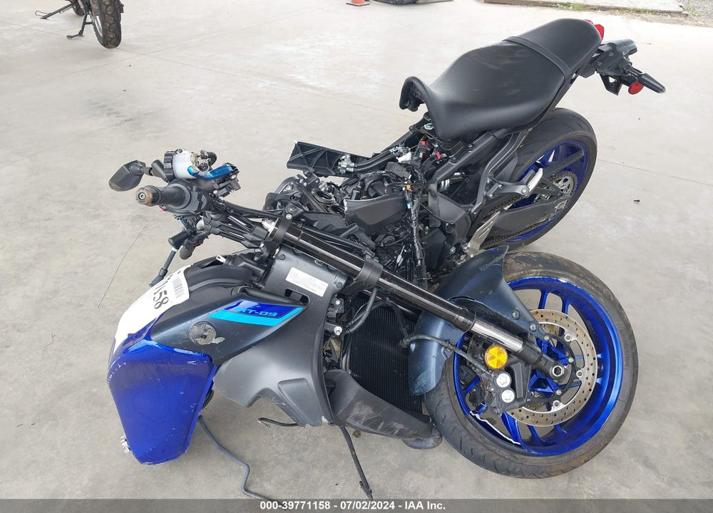 2022 YAMAHA MT09 VIN: JYARN71E7NA002983