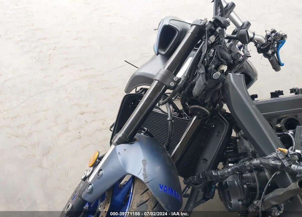 2022 YAMAHA MT09 VIN: JYARN71E7NA002983