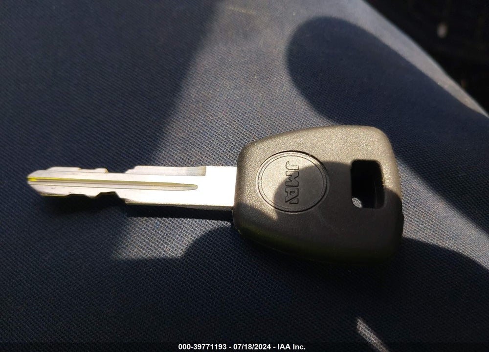 2002 HONDA CIVIC LX VIN: 1HGEM22592L041356