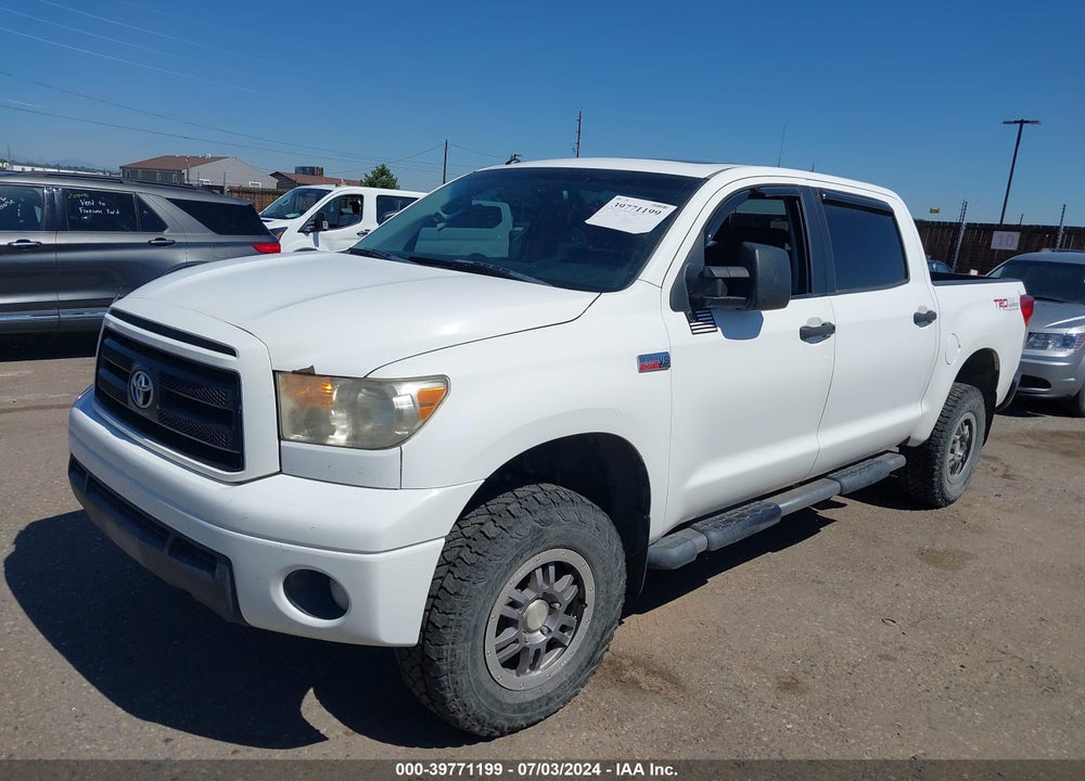 2011 TOYOTA TUNDRA GRADE 5.7L V8 VIN: 5TFDY5F15BX180254