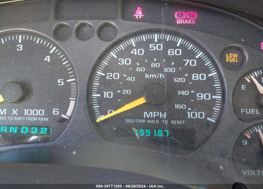 2000 CHEVROLET BLAZER LT VIN: 1GNCS13W0Y2293256