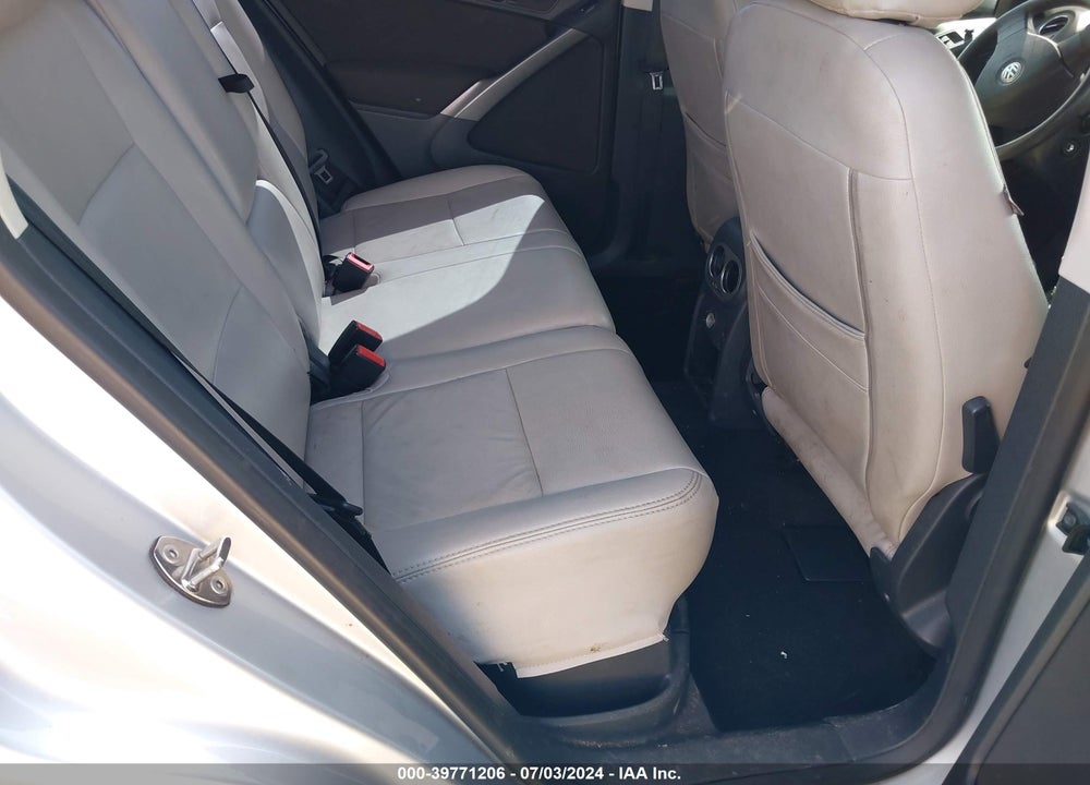 2009 VOLKSWAGEN TIGUAN S/SE/SEL VIN: WVGAV75N69W002036