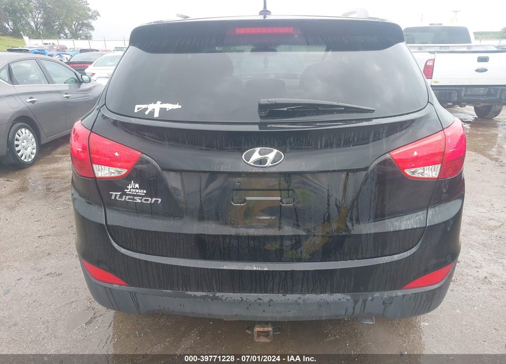 2015 HYUNDAI TUCSON SE VIN: KM8JU3AG7FU061400