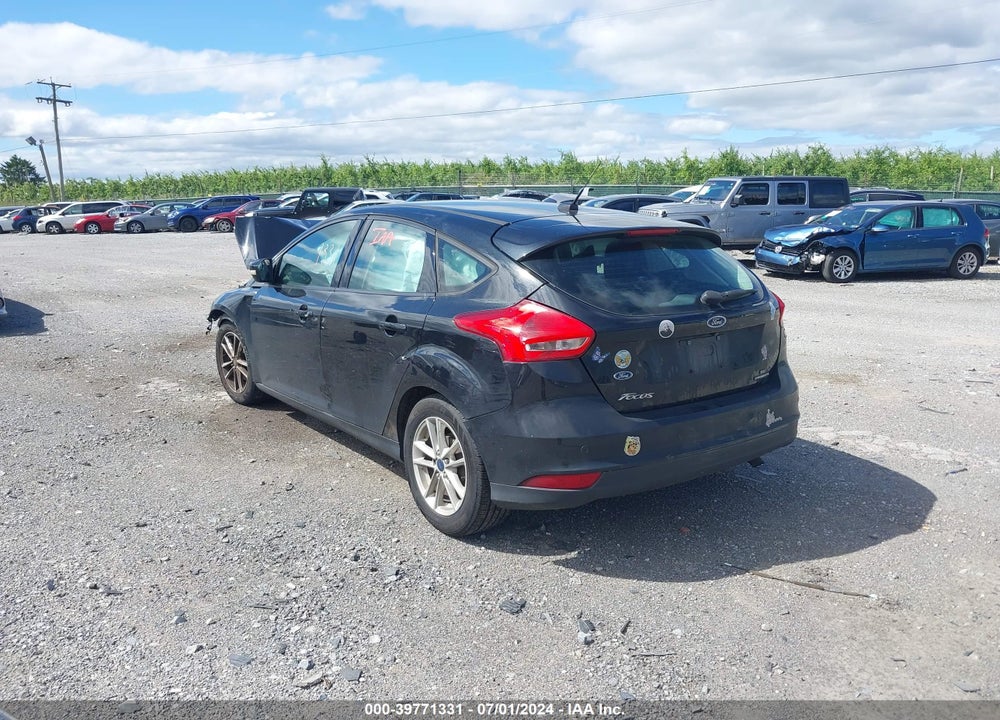 2015 FORD FOCUS SE VIN: 1FADP3K22FL235655