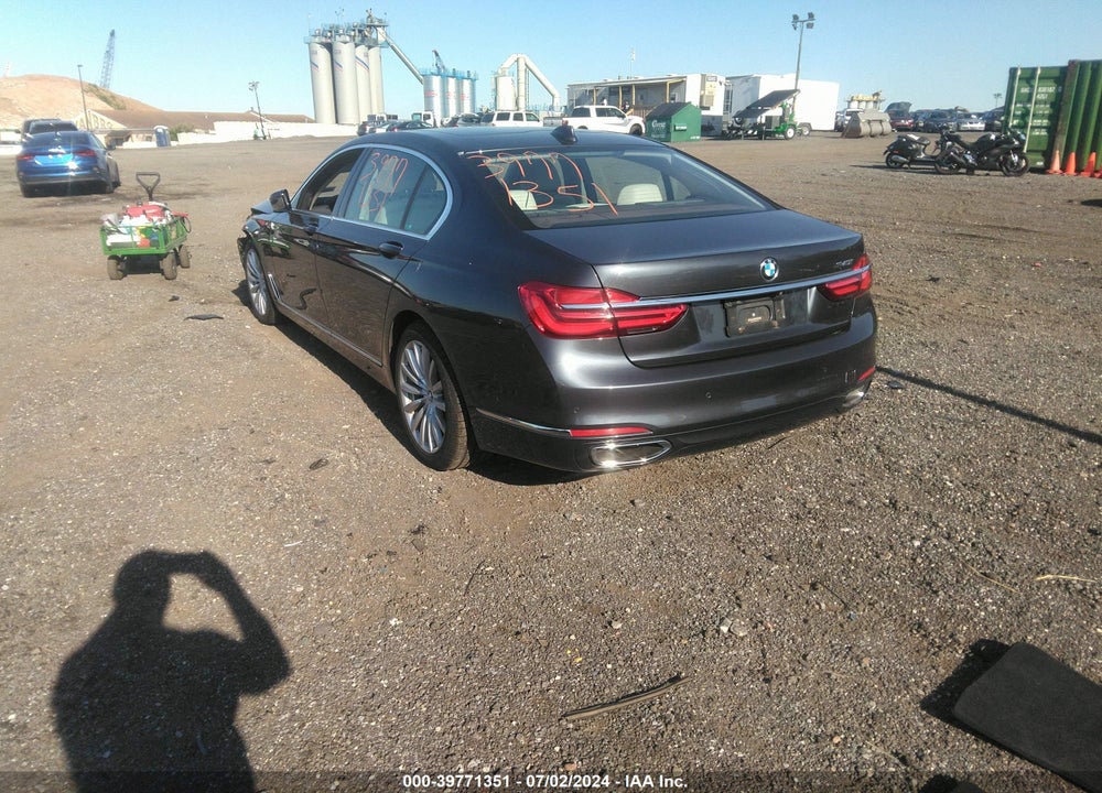 2016 BMW 740I VIN: WBA7E2C56GG547047