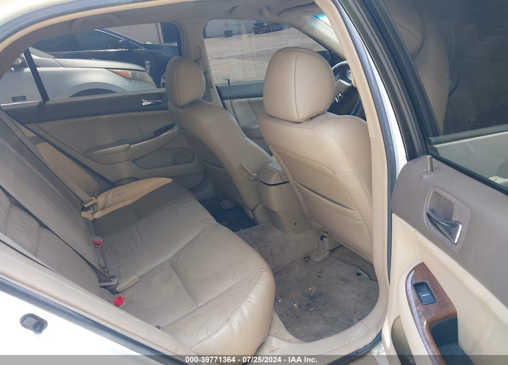 2006 HONDA ACCORD 2.4 EX VIN: JHMCM56826C009087