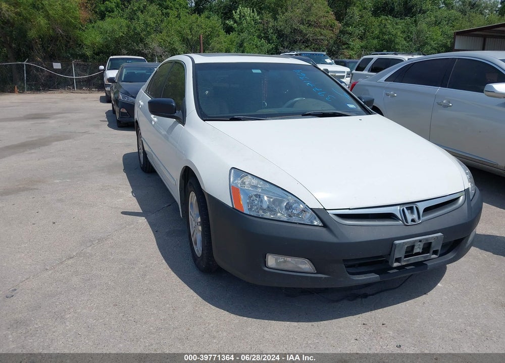 2006 HONDA ACCORD 2.4 EX VIN: JHMCM56826C009087