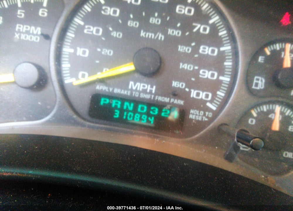 2002 GMC YUKON XL 1500 SLT VIN: 1GKFK16Z02J295294