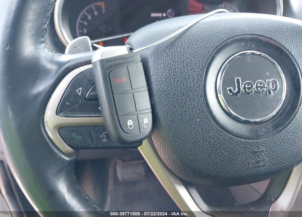 2015 JEEP GRAND CHEROKEE LAREDO VIN: 1C4RJFAG4FC852670