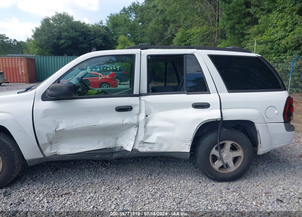 2006 CHEVROLET TRAILBLAZER LS VIN: 1GNDS13S862126786