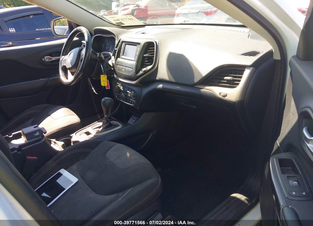 2014 JEEP CHEROKEE LATITUDE VIN: 1C4PJLCB4EW155682