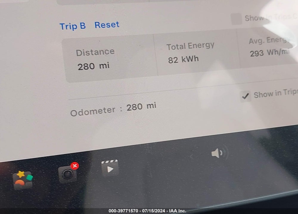 2024 TESLA MODEL Y LONG RANGE DUAL MOTOR ALL-WHEEL DRIVE VIN: 7SAYGDEE9RA284365