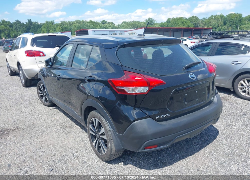 2018 NISSAN KICKS SV VIN: 3N1CP5CU2JL541689