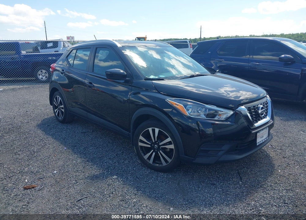 2018 NISSAN KICKS SV VIN: 3N1CP5CU2JL541689