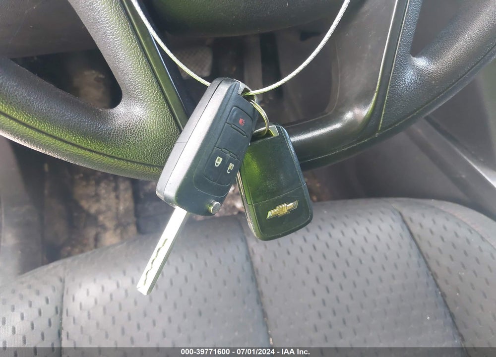 2013 CHEVROLET EQUINOX LS VIN: 1GNFLCEK6DZ132136