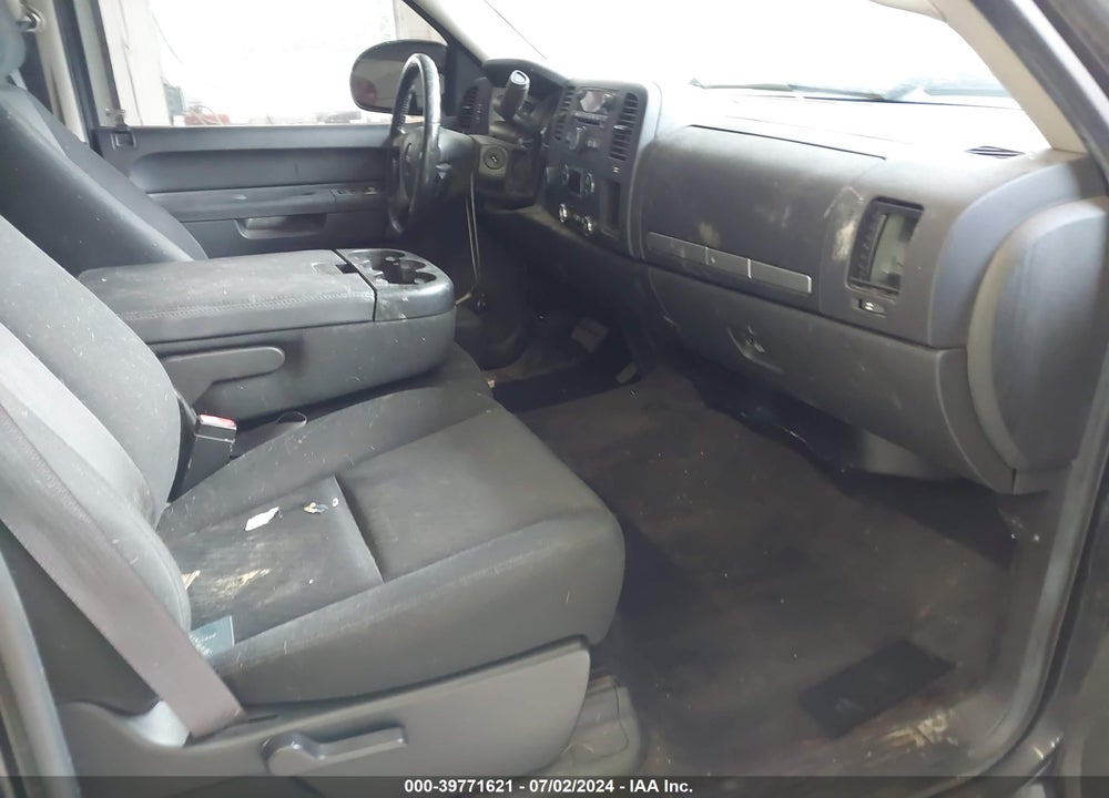 2010 GMC SIERRA 1500 SLE VIN: 3GTRKVE39AG290396