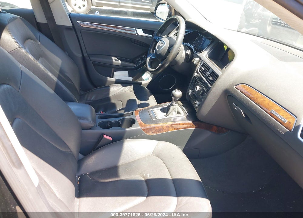 2013 AUDI A4 2.0T PREMIUM VIN: WAUHFAFL7DN018008