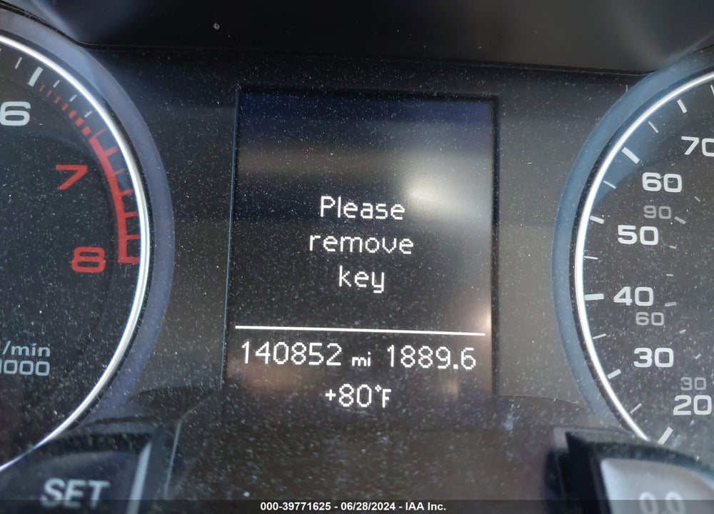 2013 AUDI A4 2.0T PREMIUM VIN: WAUHFAFL7DN018008