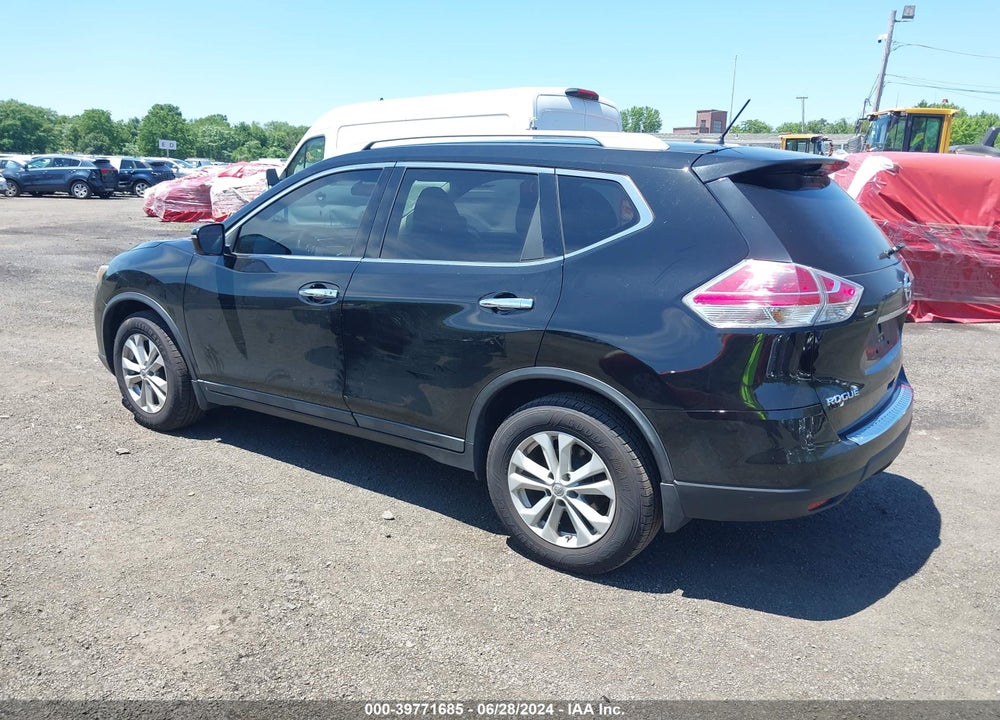 2015 NISSAN ROGUE VIN: 5N1AT2MT3FC920252