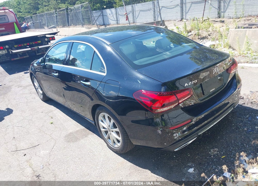2020 MERCEDES-BENZ A 220 4MATIC VIN: W1K3G4FB6LW045315