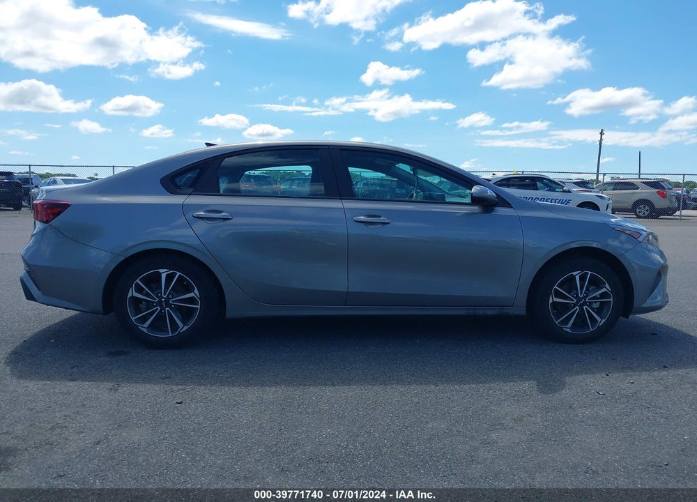 2022 KIA FORTE LXS VIN: 3KPF24ADXNE501232