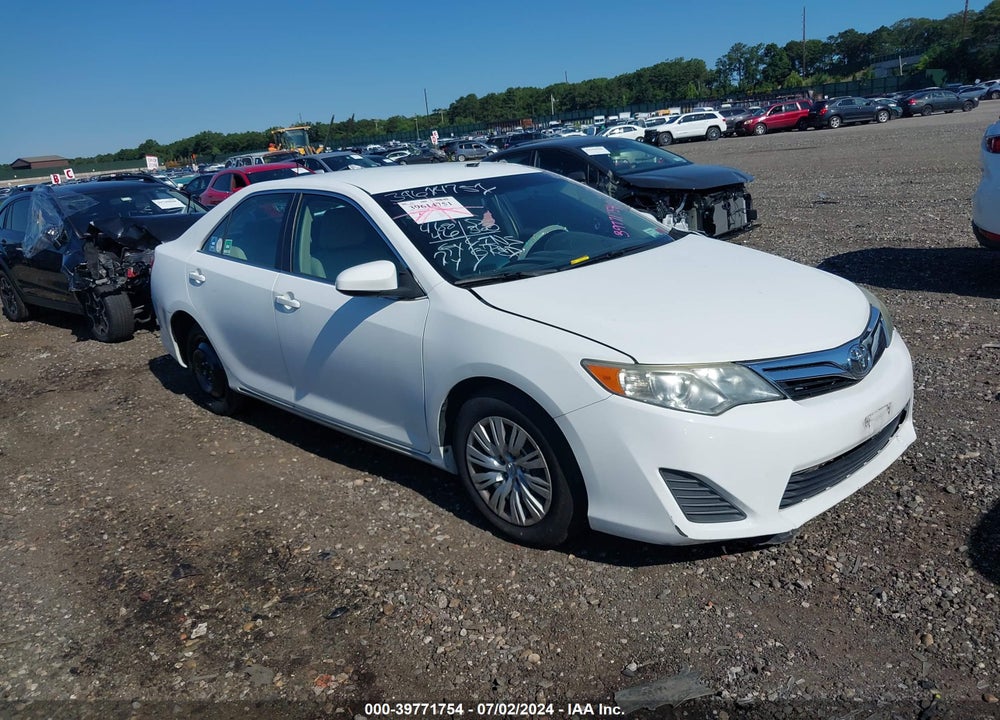 2013 TOYOTA CAMRY LE VIN: 4T4BF1FK8DR294690