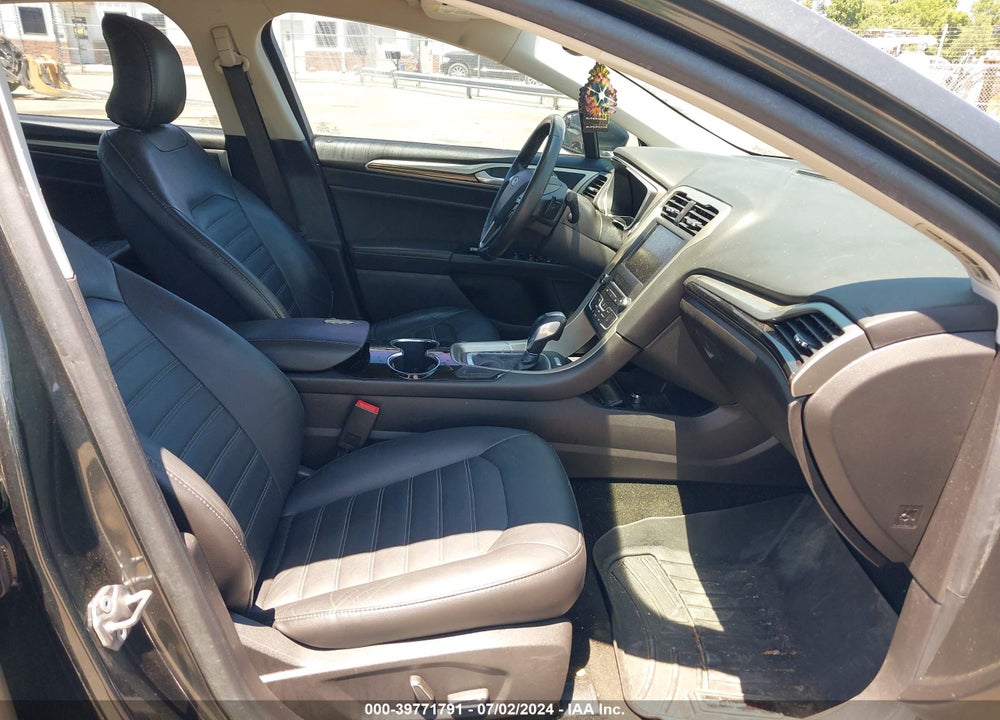 2016 FORD FUSION SE VIN: 3FA6P0H92GR101548