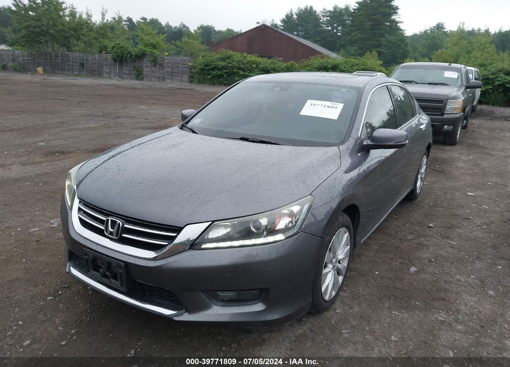2015 HONDA ACCORD EX-L V-6 VIN: 1HGCR3F84FA017308