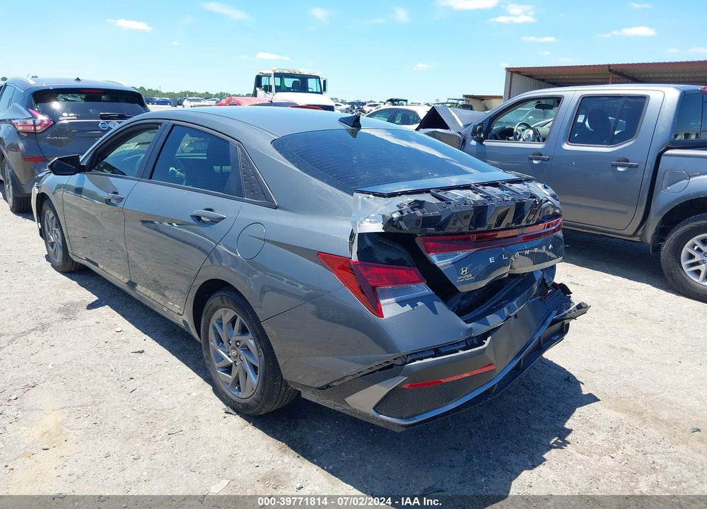 2024 HYUNDAI ELANTRA SEL VIN: KMHLM4DG2RU657500