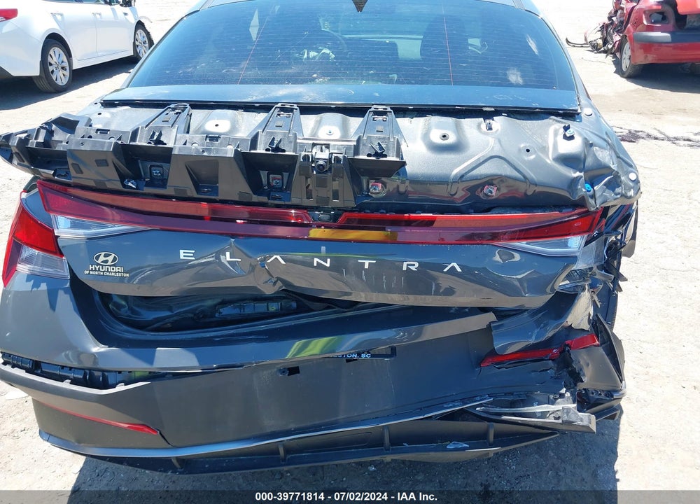 2024 HYUNDAI ELANTRA SEL VIN: KMHLM4DG2RU657500
