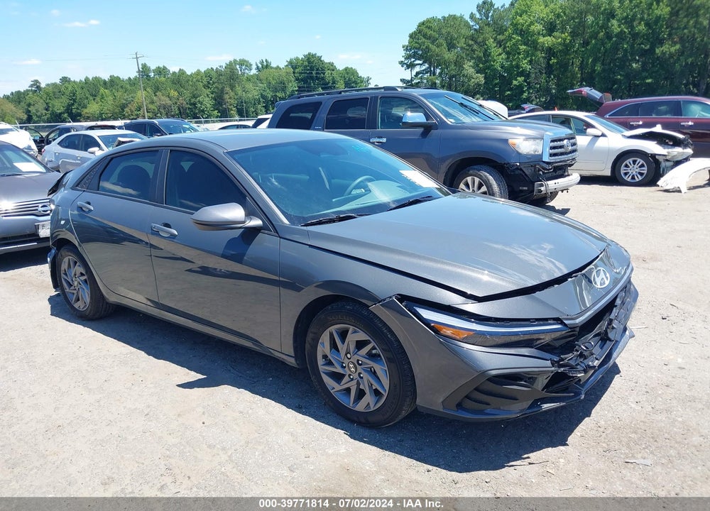2024 HYUNDAI ELANTRA SEL VIN: KMHLM4DG2RU657500