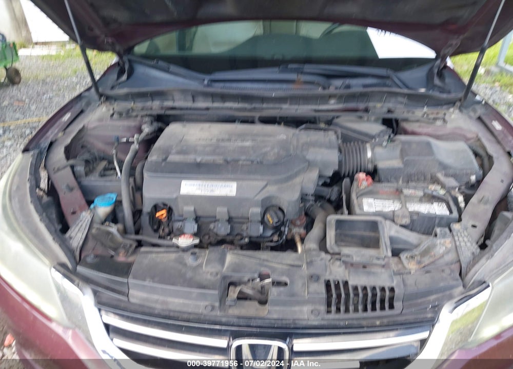 2015 HONDA ACCORD EX-L V-6 VIN: 1HGCR3F88FA017229