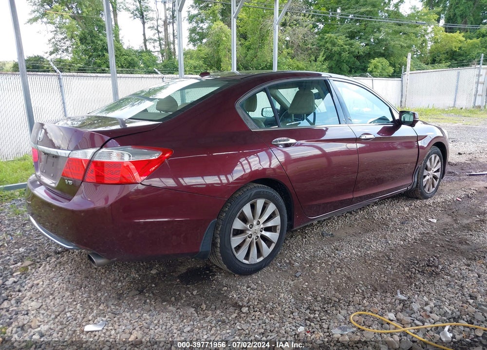 2015 HONDA ACCORD EX-L V-6 VIN: 1HGCR3F88FA017229