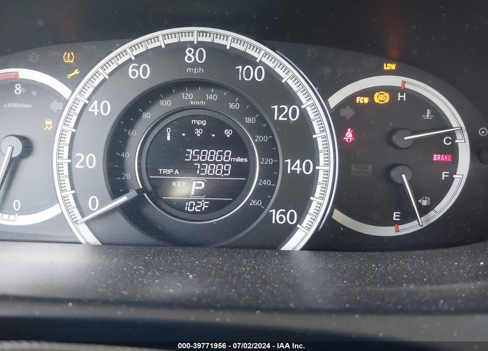 2015 HONDA ACCORD EX-L V-6 VIN: 1HGCR3F88FA017229
