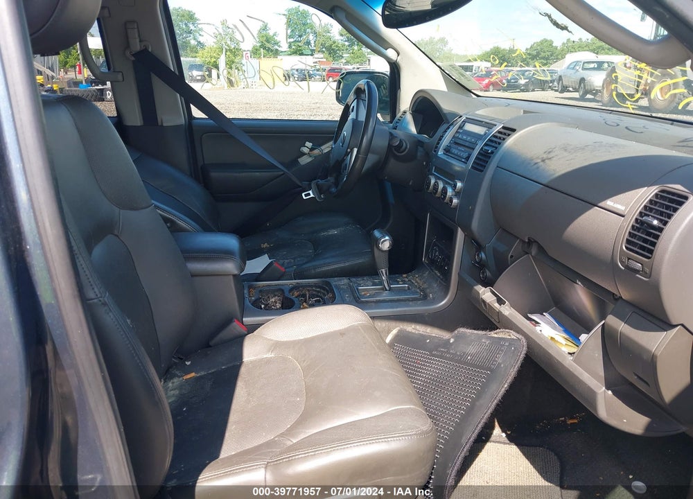 2005 NISSAN PATHFINDER SE OFF ROAD VIN: 5N1AR18W35C715235