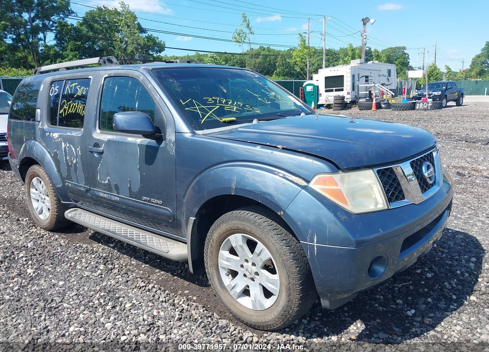 2005 NISSAN PATHFINDER SE OFF ROAD VIN: 5N1AR18W35C715235