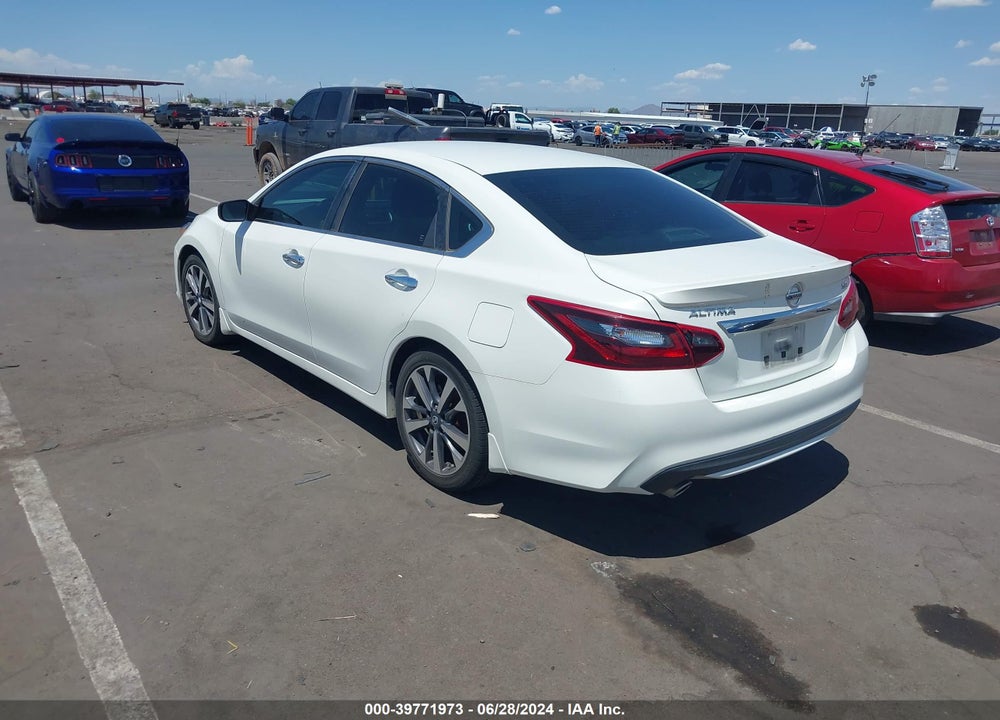 2017 NISSAN ALTIMA 2.5 SR VIN: 1N4AL3AP1HN331277