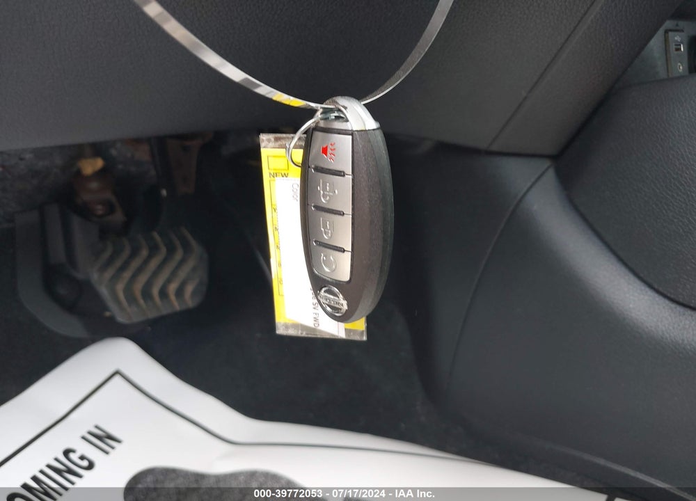 2017 NISSAN ROGUE S/SL/SV VIN: 5N1AT2MTXHC806395